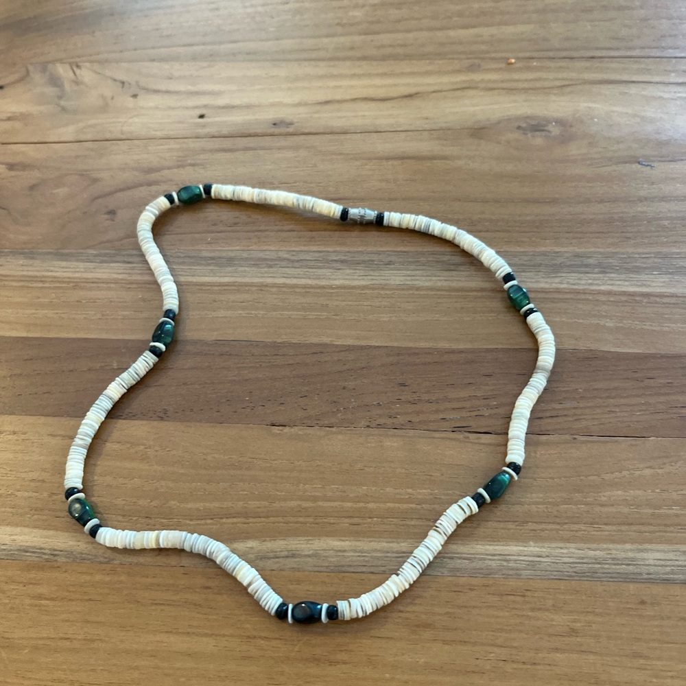 Natural shell mermaid core necklace
